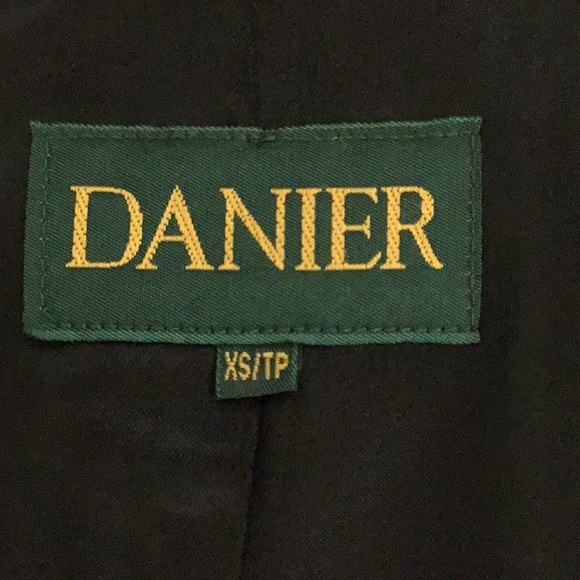 Danier Leather Suede Blazer with Leather Trim - Fully Lined - Picture 4 of 12